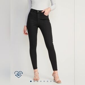 Nwot OLD NAVY Super Skinny Jeans Black size 4